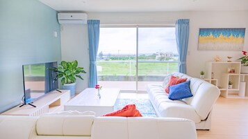 Villa, 3 Bedrooms, Non Smoking | 3 bedrooms, in-room safe, free WiFi, bed sheets