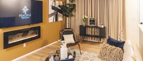TV, fireplace, streaming services