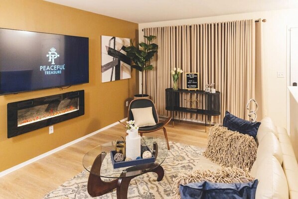 TV, fireplace, streaming services