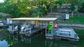 Marina - Relaxing Retreat In A Cozy Cove - Low Cleaning Fee (Camdenton)