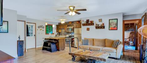 Smart TV, DVD player