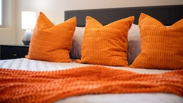 4 bedrooms, iron/ironing board, travel cot, free WiFi