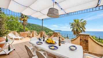 Ristorazione all'aperto