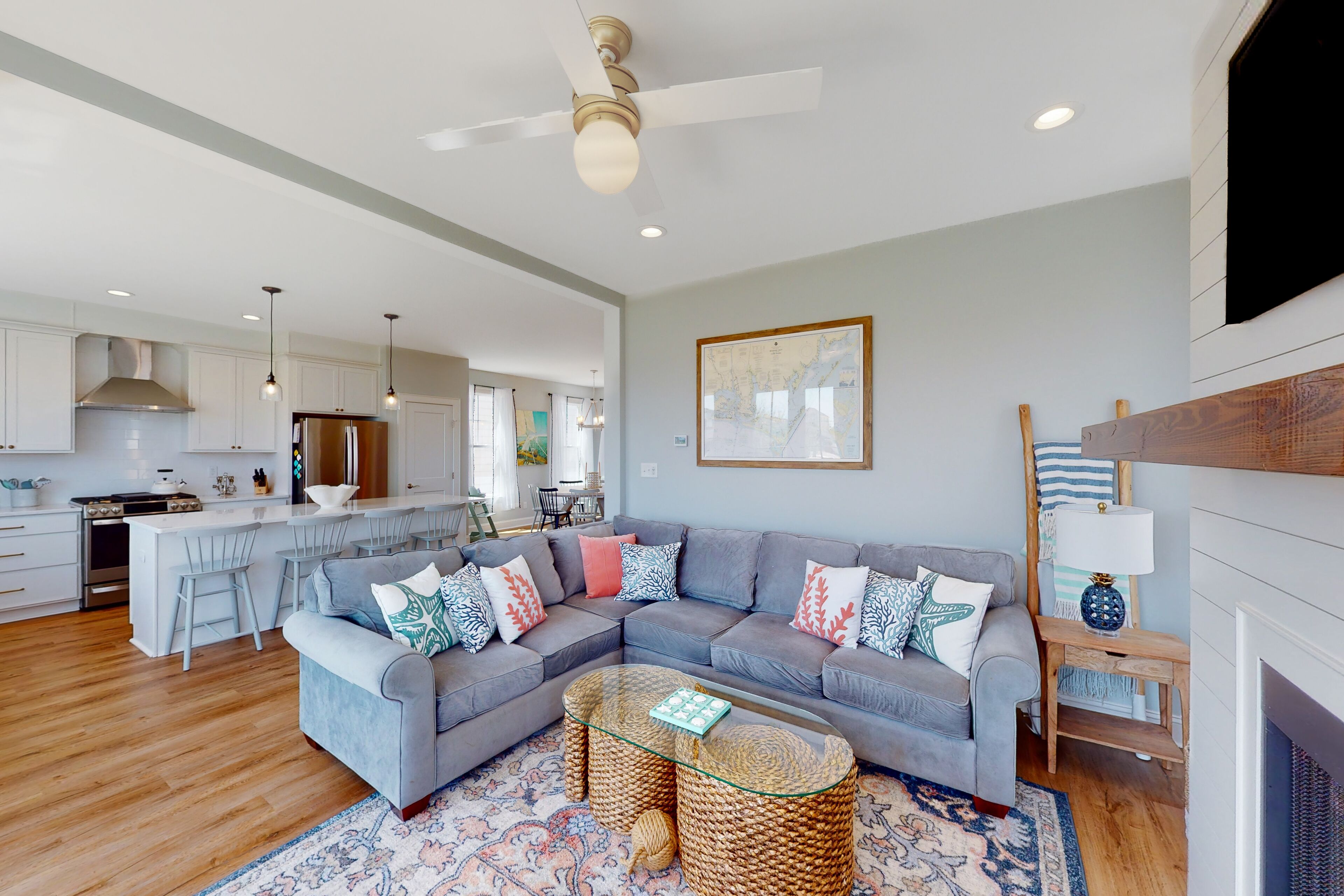 Inviting dog-friendly home close to beach with patio, fireplace, & W/D