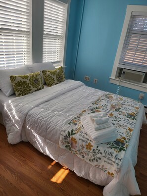 3 Schlafzimmer, Bügeleisen/Bügelbrett, Bettwäsche