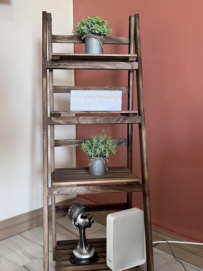 The Hideaway cozy , centrally located apartment 3 minutes from town center