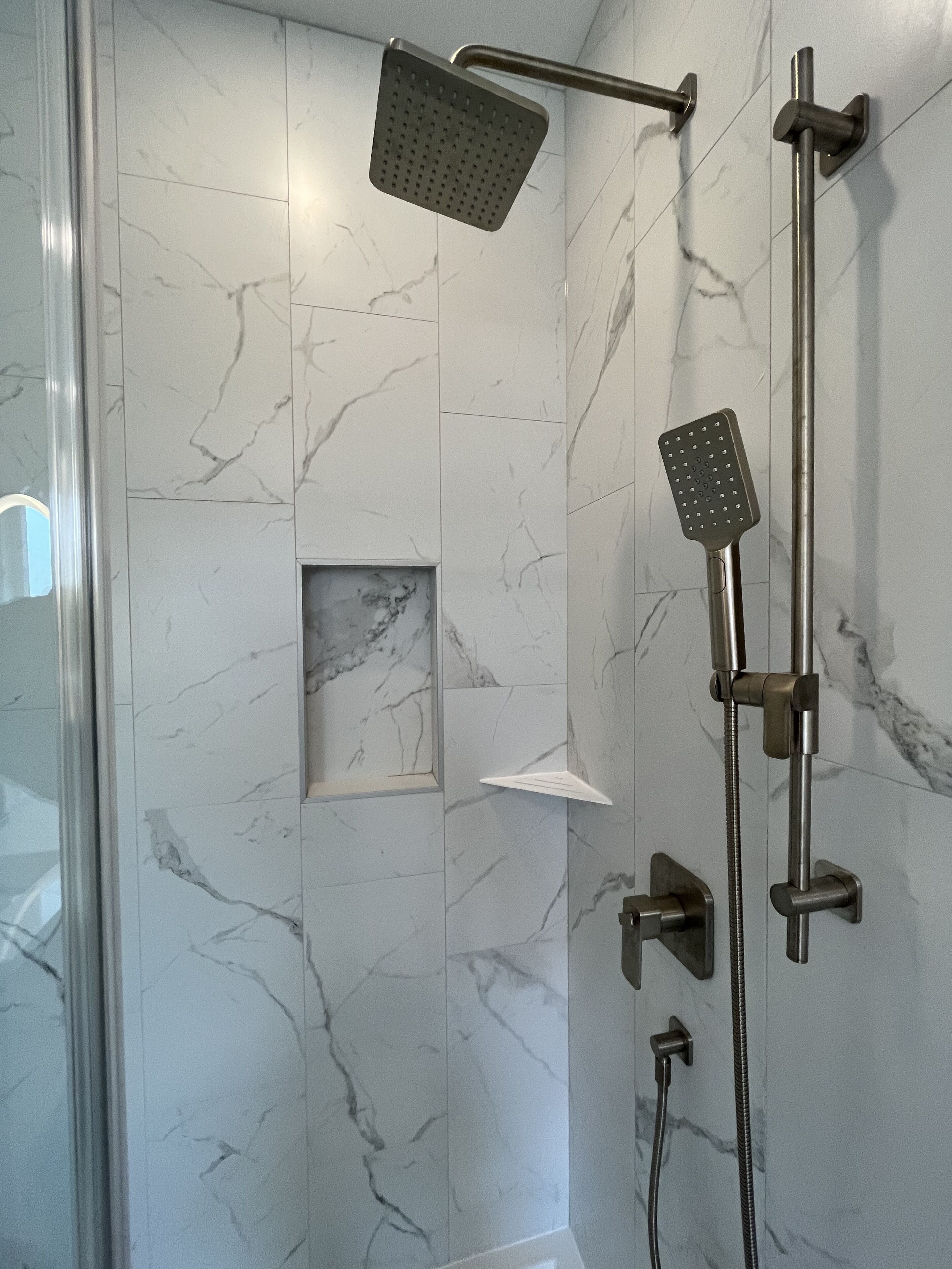 Lake House Retreat - includes boat slip!