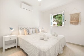 3 bedrooms, free WiFi, bed sheets