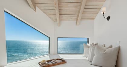 Top Floor Oceanfront Retreat, a Short 3-5 Minute Walk to the Beach