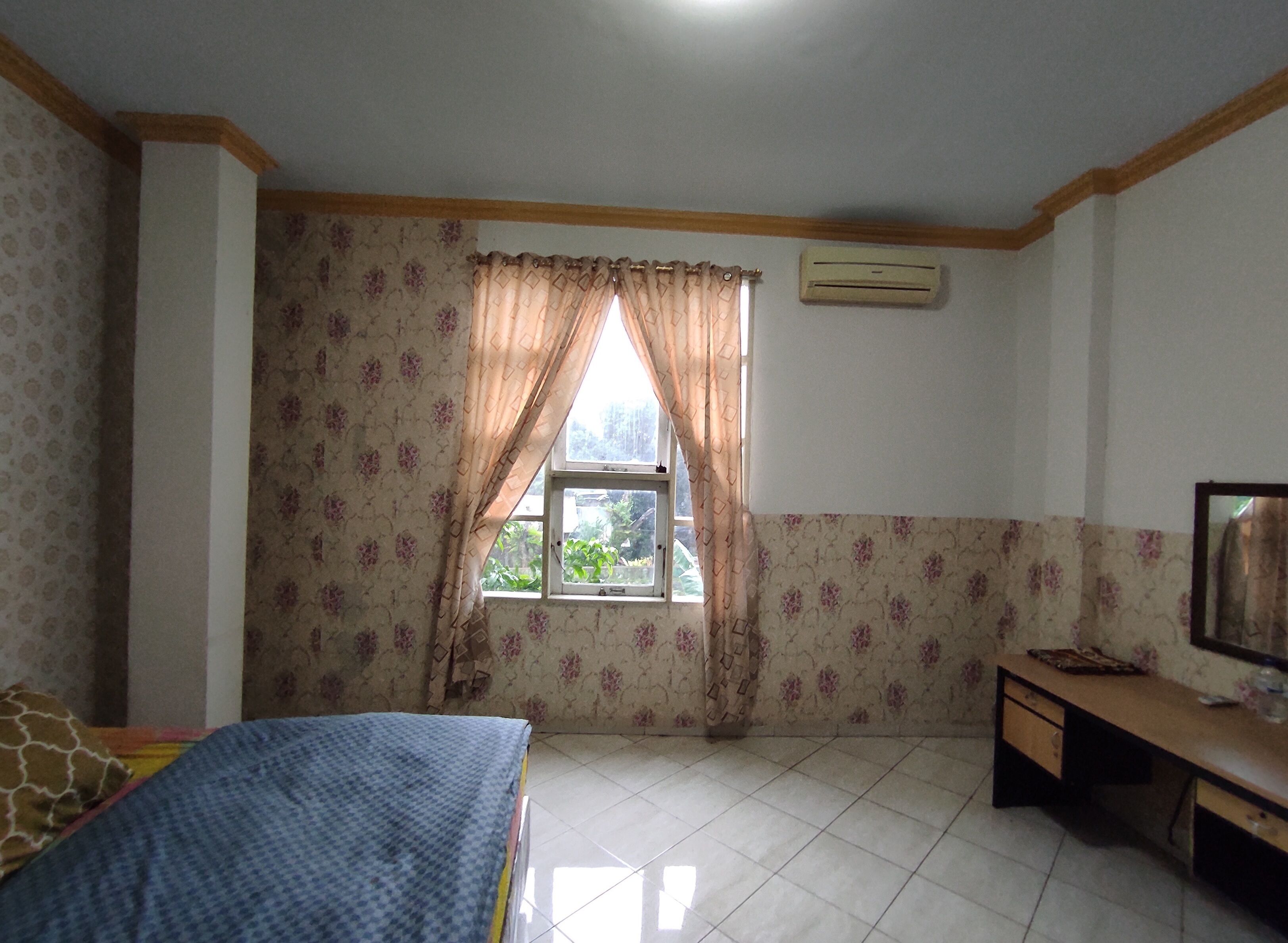 Standard Double Room | Laptop workspace, free WiFi, bed sheets