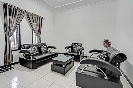 Lobby. OYO 91334 Permata Papua Guest House