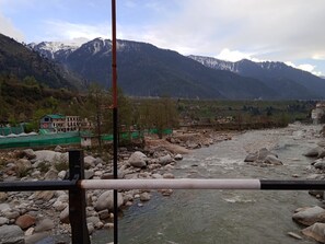 View from property - Hillarious Manali (Manali)