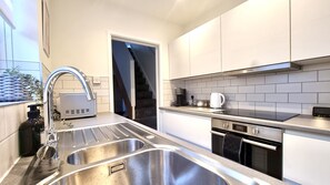 Private kitchen - No.71 by Switchback Stays (Cardiff)