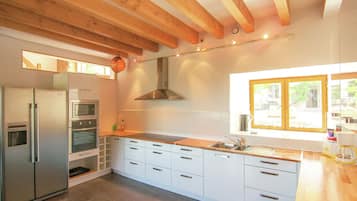 Réfrigérateur, micro-ondes, four, lave-vaisselle