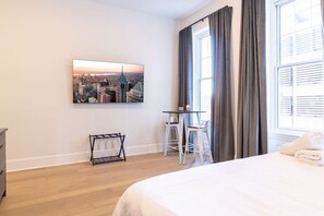 1 bedroom, desk, WiFi, bed sheets
