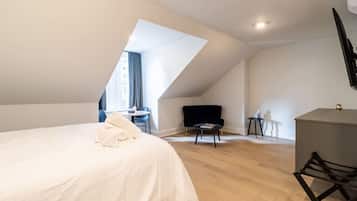 1 slaapkamer, een bureau, wifi, beddengoed