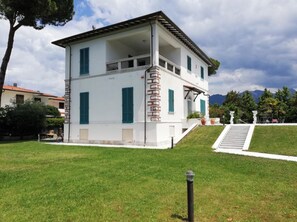 Exterior - Villa Historica (Forte dei Marmi)