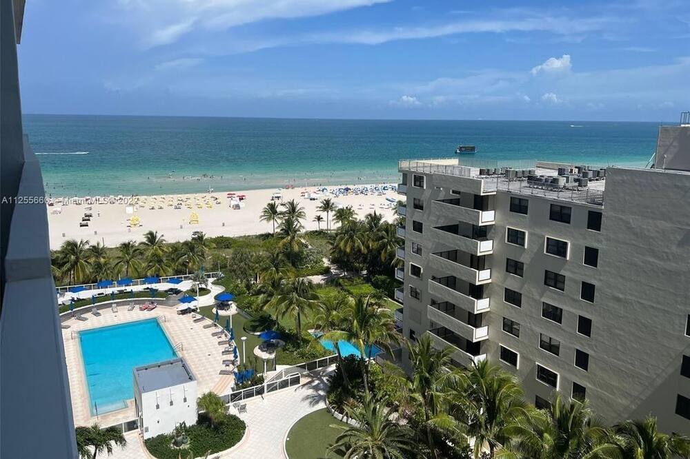 Miami Beach Apartment