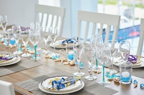 Dining - Pool with ocean view room without meals plan  / Kunigami-gun Okinawa (Kunigami-gun)