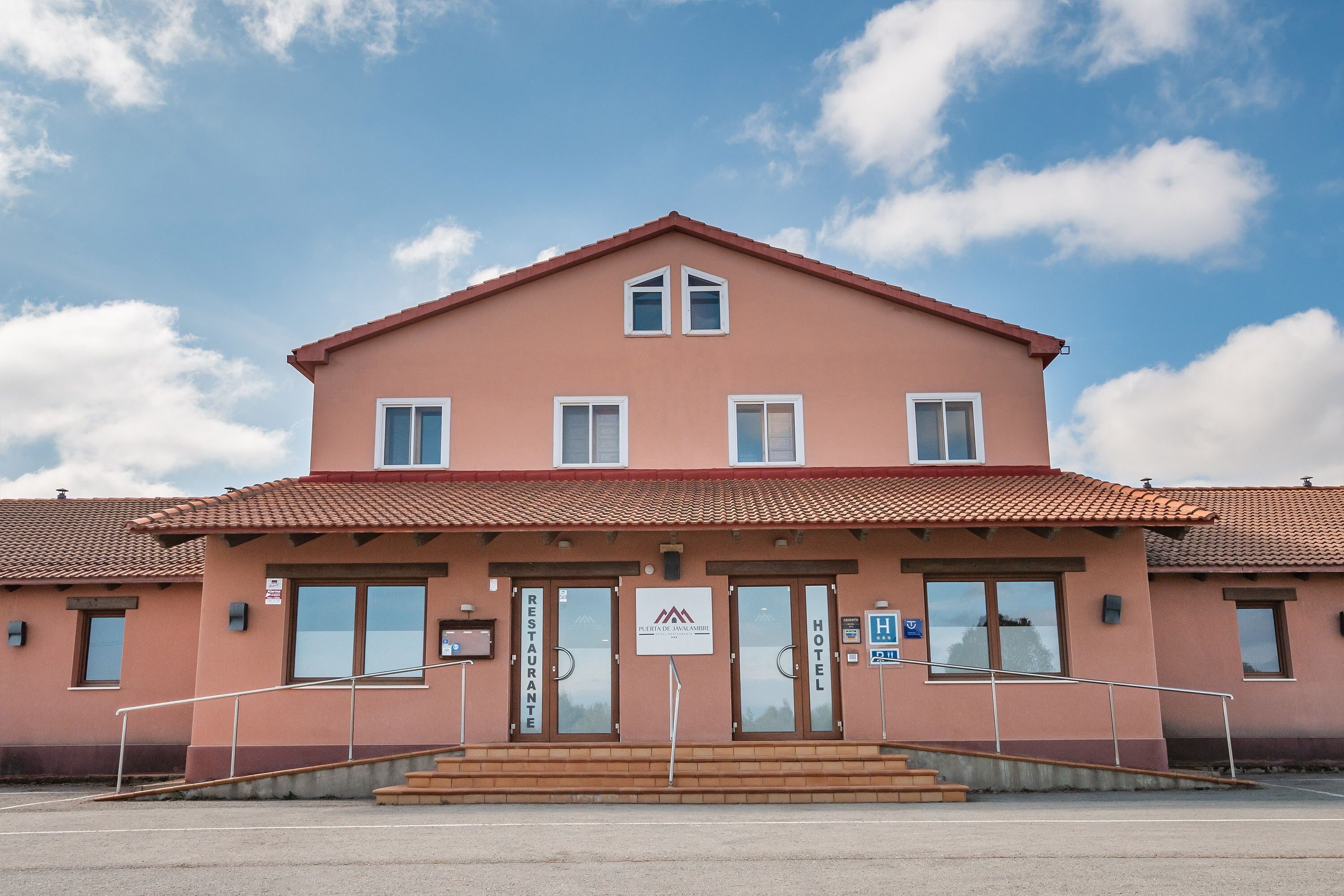 Façade de l’hébergement