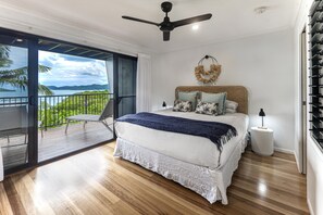 2 室のベッドルーム、アイロン / アイロン台、旅行用ベビーベッド、WiFi (無料)