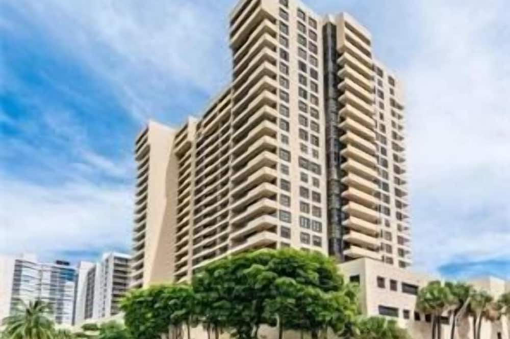 Miami Beach Apartment