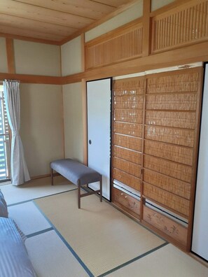 2 chambres, bureau, fer et planche à repasser, Wi-Fi gratuit