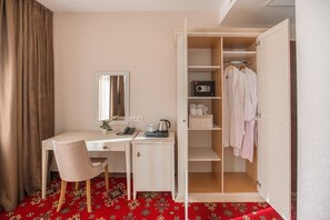 Panoramic Double or Twin Room | In-room safe, desk, laptop workspace, blackout drapes