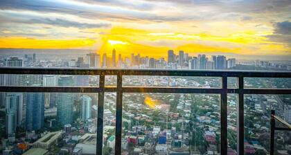 Lovely Penthouse Unit in the Gramercy