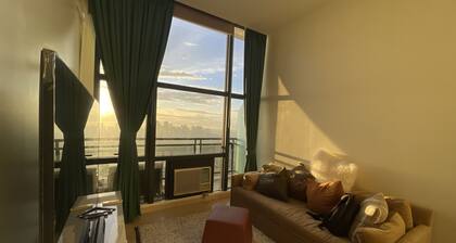 Lovely Penthouse Unit in the Gramercy