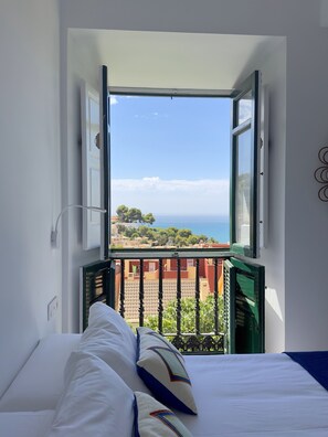 2 chambres, fer et planche à repasser, accès au Wi-Fi (inclus)