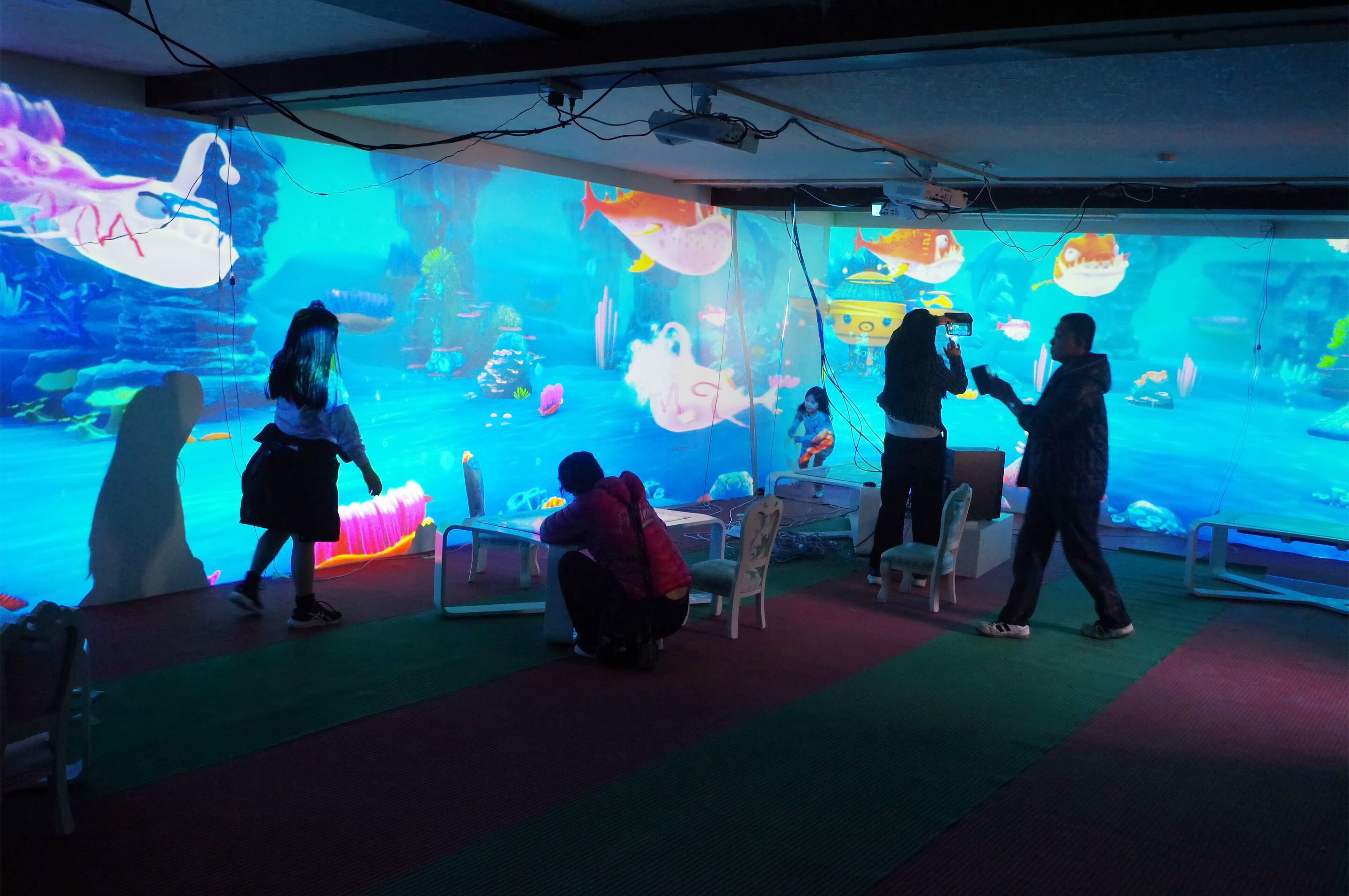 Tempat bermain anak – indoor