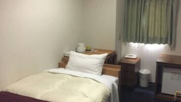 1 bedroom, desk, iron/ironing board, WiFi (free)