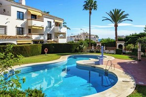 Pool - Beachclose family apt by Costarentals - Ref 185 (Benalmádena)