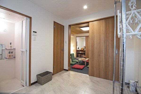 Interior - 10 Guests 6Min to Station - Fu Yuen Court / Osaka Ōsaka (Osaka)