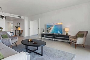Smart TV, offices - Seaview apt with pool by Costarentals - Ref M21 (Estepona)