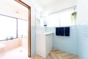 Hair dryer, towels - A house with a relaxing view of the sea and a garden where you can enjoy a BBQ_3 Goshikicho Sumoto  / Sumoto Hyōgo (Sumoto)