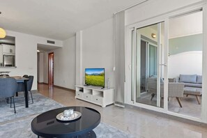 Smart TV, offices - Marysol Apt with pool by Costarentals - Ref 200 (Benalmádena)