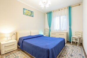 2 dormitorios, tabla de planchar con plancha, wifi gratis y ropa de cama