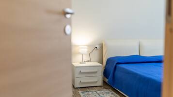 2 Schlafzimmer, BĂŒgeleisen/BĂŒgelbrett, kostenloses WLAN, BettwĂ€sche