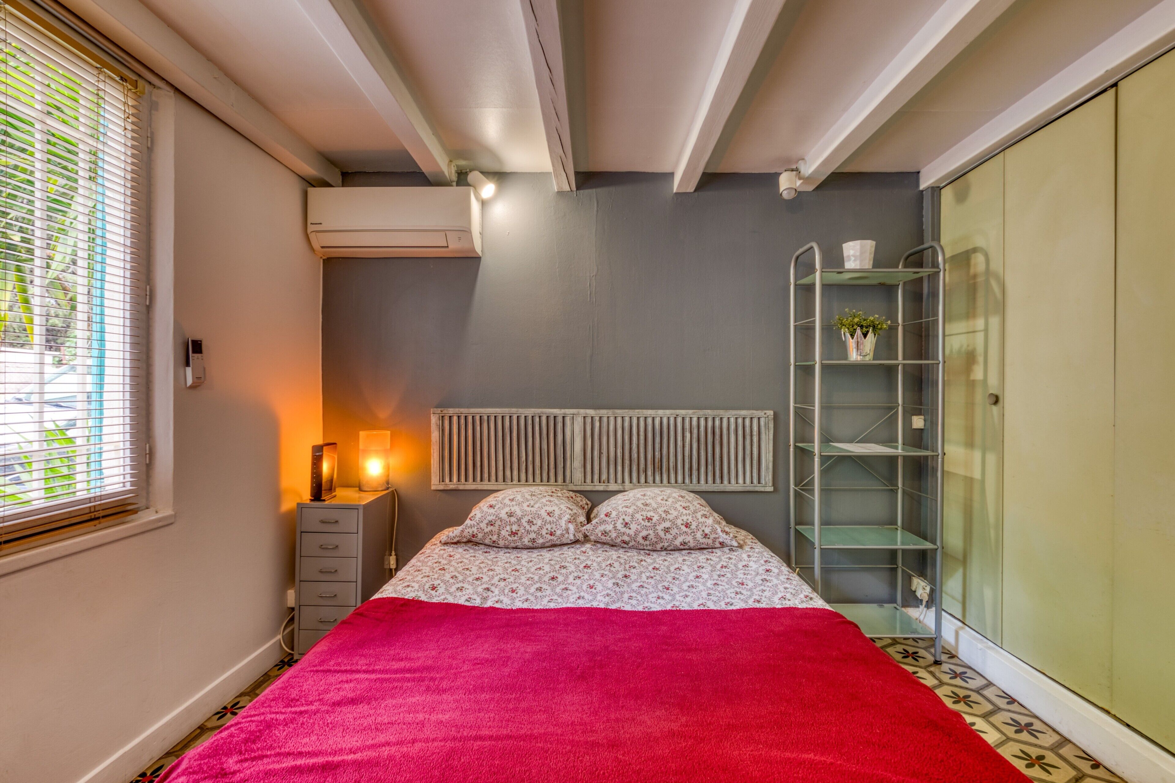 1 quarto, ferros/tábuas de passar roupa, Wi-Fi de cortesia