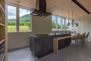 冰箱、微波炉、炉灶、厨具/餐具