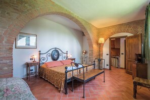 1 bedroom, free WiFi, bed sheets - Farmhouse "Il Greppo - Aleatico" with Shared Pool & Shared Garden (Montepulciano)