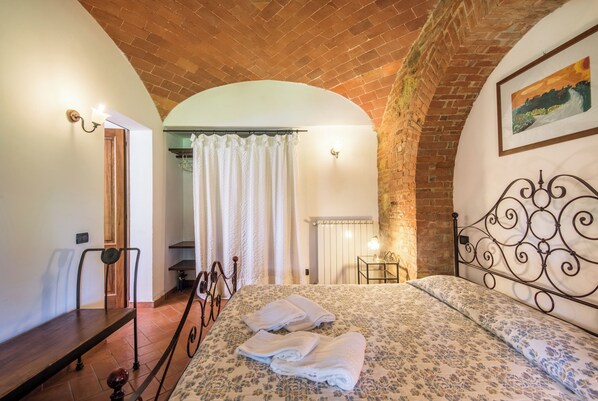 1 chambre, Wi-Fi gratuit, draps fournis