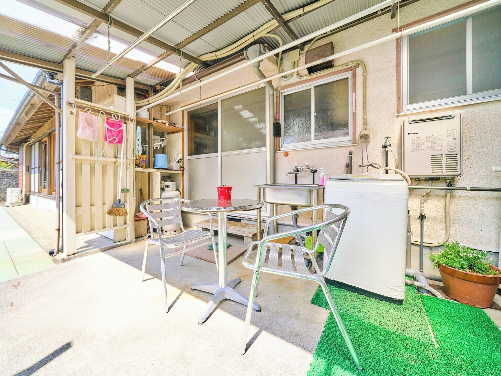 屋外ダイニングエリア