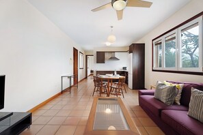 TV - Vacation Apartment 'Finca La Calabacera Verde' with Shared Pool, Private Terrace and Wi-Fi (Santa Cruz de Tenerife)