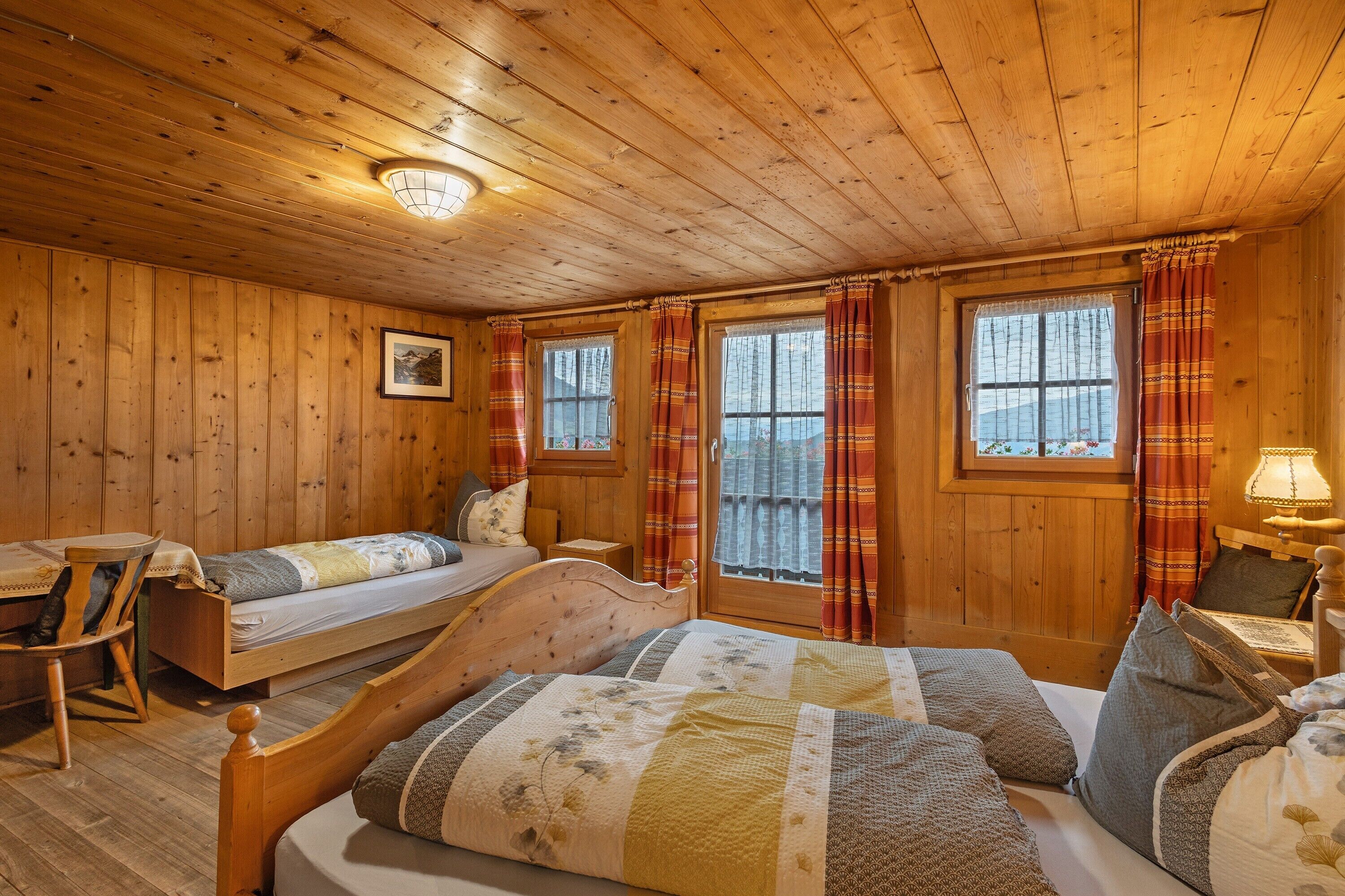 5 Schlafzimmer, kostenloses WLAN, Bettwäsche