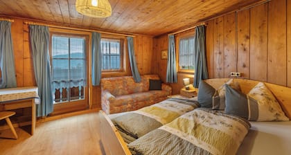 Holiday Home "Oberhof Bauernhaus" with Mountain View, Garden & Wi-Fi