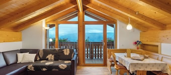 Appartamento "Oberhof Panorama" con vista sulle montagne, balcone e Wi-Fi