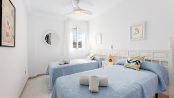 2 camere, ferro/asse da stiro, Wi-Fi gratuito, lenzuola